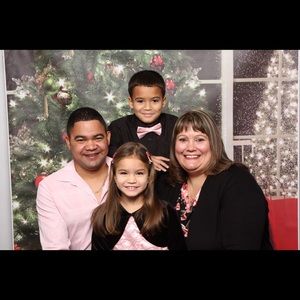 Meet your Posher, Raquel